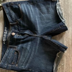 American Eagle shorts never worn